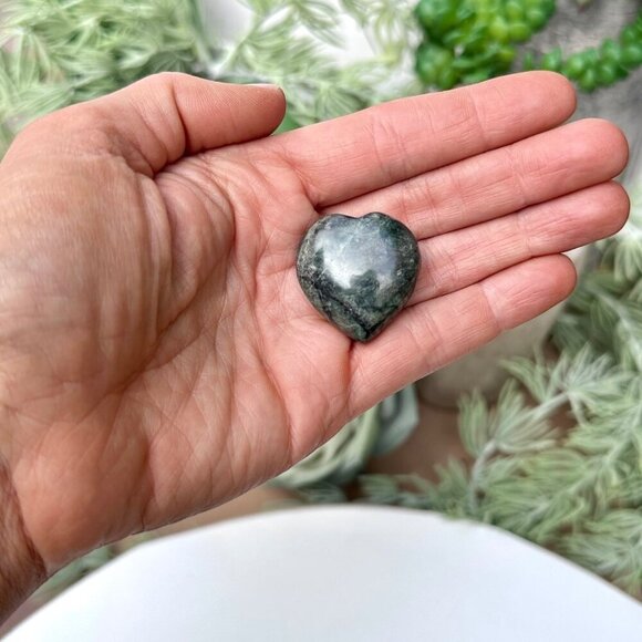 Green Jade Heart Polished Solid Stone Puffy Heart Size Small 1 - 1.5 Inches Wide - Picture 1 of 8
